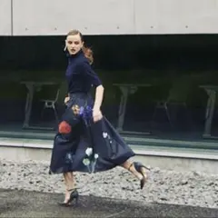 2603148 Ameri AMANDA FLARE SKIRT ネイビー M - メルカリ