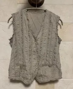 インゲボルグ フリル ベスト