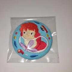ジブリ 刺繍缶バッジ 崖の上のポニョ　 クラゲとポニョ