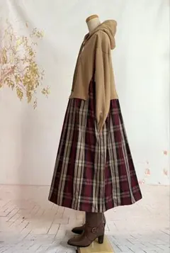 新品 BIGタータンチェックスカートドッキングスウェットパーカーワンピース茶系L