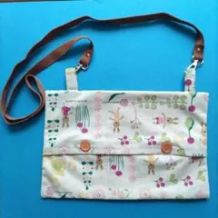 花とウサギのプリント ショルダーバッグ