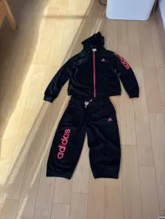 adidas ジャージ 黒 赤