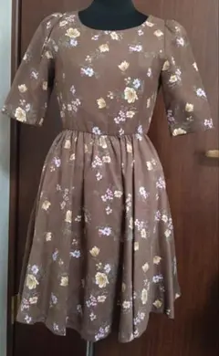『美品』dazzlin 茶色 花柄ワンピース