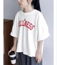 reca レカ　ロゴプリントTシャツ