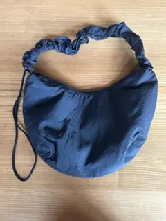 GUショルダーバッグ
