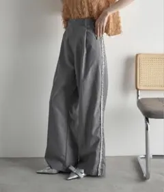 THE YOn グリッターフリンジサイドラインスラックス　S チャコールグレー