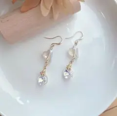 ハートビーズ とジルコニアのゴールドフックピアス