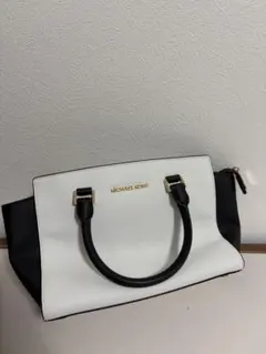 MICHAEL KORS ホワイト ブラック ハンドバッグ