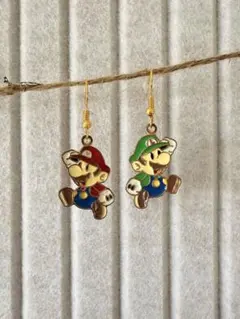 新品　マリオブラザーズ　マリオ&ルイージ　ピアス