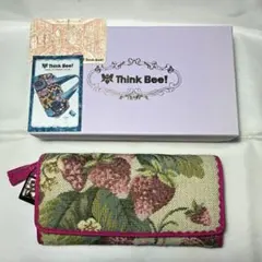 Think Bee! シンクビー 長財布 ゴブラン織り いちご柄 箱付きのサムネイル