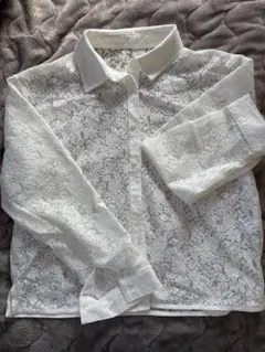 GU 花柄レースシャツ 長袖