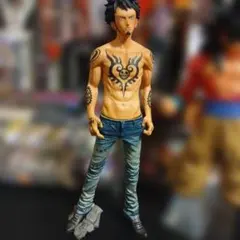 トラファルガー・ロー フィギュア