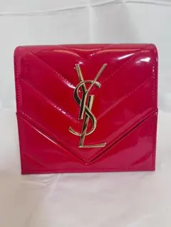 YSL　イヴサンローラン　ノベルティ　ポーチ　エナメル