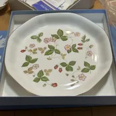 新品未使用　ウェッジウッド　ワイルドストロベリー　オクタゴナルディッシュ24cm