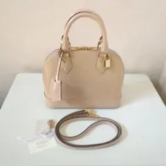 LOUIS VUITTON M90064 ルイ・ヴィトン ヴェルニ アルマBB