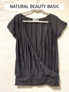 NATURAL BEAUTY BASIC【美品】プリーツトップス