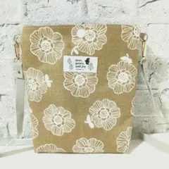 ハンドメイド　サコッシュ　長財布も入る　北欧　花柄　ナチュラル　ベージュ