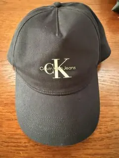 Calvin Klein Jeans 黒キャップ