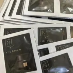 ＮオーガニックVie ヒアルアップリフトクリーム　サンプル30包
