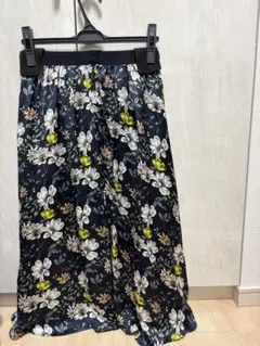 ANAYI 花柄フレアスカート サイズ36のサムネイル