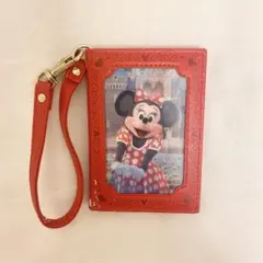 【東京ディズニーリゾート限定♪】ミニーマウス実写 レンチキュラー パスケース
