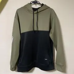 DELUXE フード付きスウェット オリーブグリーン/ブラック