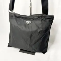 PRADA プラダ ショルダーバッグ 三角ロゴ ナイロン ブラック 黒