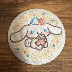 サンリオ 刺繍缶バッジ シナモロール