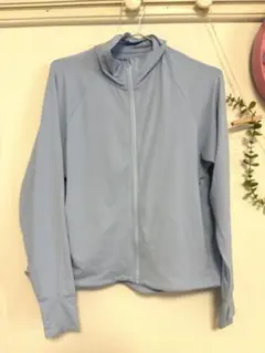 UNIQLOユニクロ　UVパーカー　ブルー　Lサイズ
