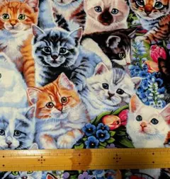 猫と花柄　250cm DAVID TEXTILES