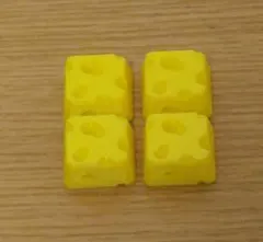 かわいいアニメ　キーキャップ 黄色のチーズの形 WASDキー　新品