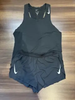 Nike エアロスイフトLサイズ黒　上下