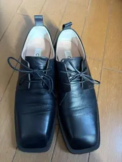 COS ブラック レースアップシューズ