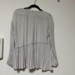 AMERICAN HOLICベージュ プリーツシャツ M