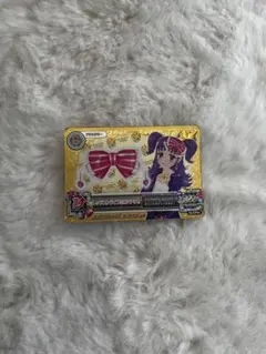 アイカツカード 赤と白のリボン