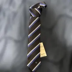(これで最終値下げ)(新品)ブラックレーベル 黒メインのストライプ柄　ネクタイのサムネイル