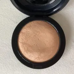美品】mac マック ミネラライズ ブラッシュ コスミックフォーズ 67