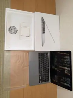 MacBook Pro 2020 i5 16/512 充放電48回 美品 美品 MacBook Pro 2020 i5 16/512 充放電48回 - メルカリ