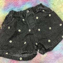 黒 花柄刺繍 デニムショートパンツ