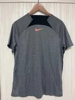 Nike フットボール　プラクティスシャツ