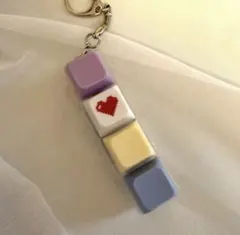 韓国 キーボード キーホルダー カチカチ クリッカー 光る - メルカリ
