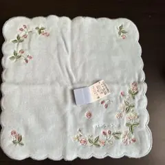 WEDGWOOD 水色タオルハンカチ　 約27✖️27
