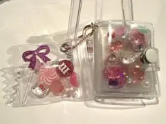 キーホルダー付きミニシール帳　完成品　サンリオ　キティ　キャンディバッグ付き