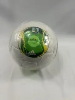 adidas 子供用　サッカーボール サイズ3