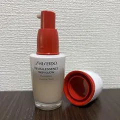 SHISEIDO エッセンススキングロウファンデーション 220 Linen