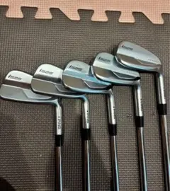 Item thumbnail for item d99bfe36-346a-4c16-927d-9a42c32c2b13