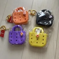 タイトー　ミニシリコン　バッグ　ポーチ　4個セット