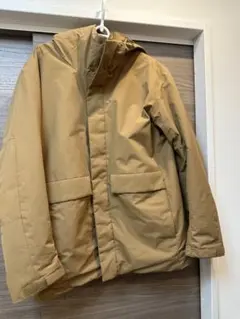 ユニクロ　ハイブリッドダウンパーカー　2019 キャメル