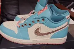 T*須様 新品✨Nike Air Jordan 1 Mid Somos Eterのサムネイル