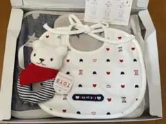 赤ちゃんの城　スタイ　おもちゃ　ギフトセット
